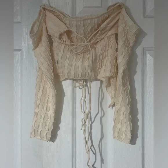 Versatile Crop Top - Picture 4 of 7